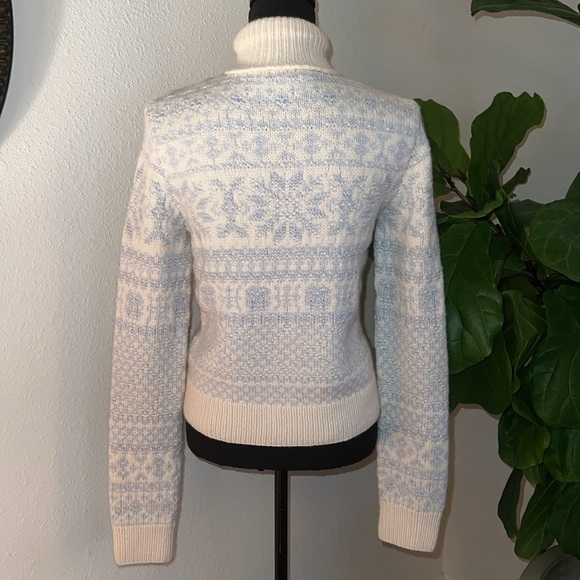 Ralph Lauren Women’s Black Label 100% Cashmere Blue Cream Turtleneck Sweater M - Picture 5 of 16